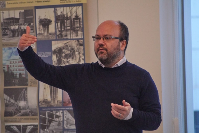 Martin Klapetek during a CEREHIS lecture