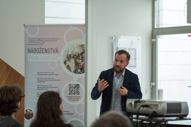 David Václavík: New religious movements — photograph 1